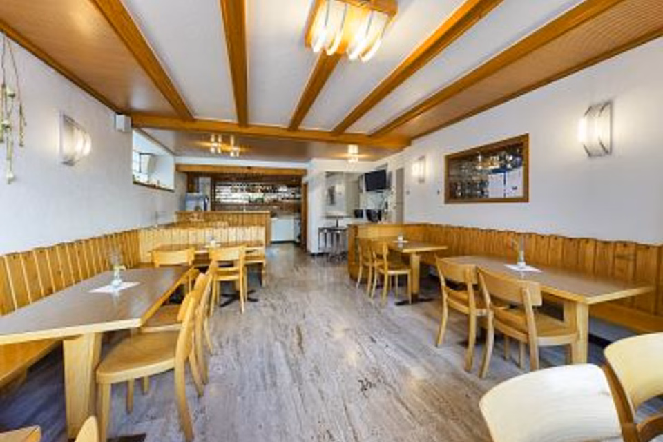Auberge rustique dans un village viticole du Valais, 3953 Varen, Valais/Wallis, CH
