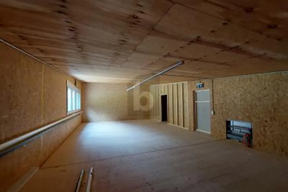 SPAZI COMMERCIALI FLESSIBILI E MODERNI, 6472 Erstfeld, Uri, CH