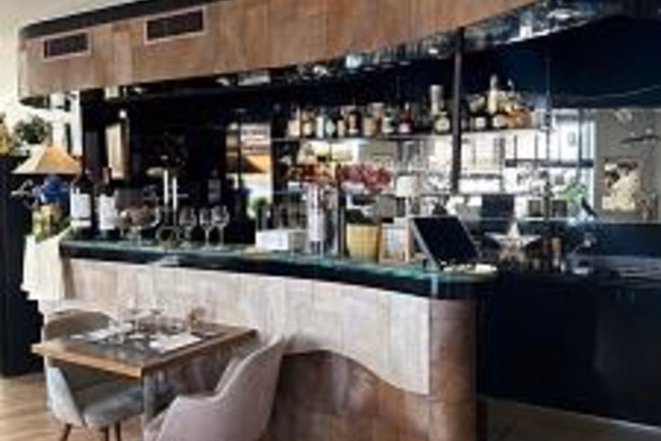 RESTAURANT AVEC FORTE ACTIVITÉ A REMETTRE, 1004 Lausanne, Vaud, CH