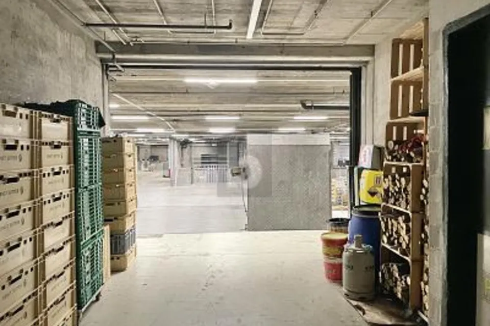 TANTO SPAZIO, IN POSIZIONE CENTRALE, 4414 Füllinsdorf, Basel-Landschaft, CH