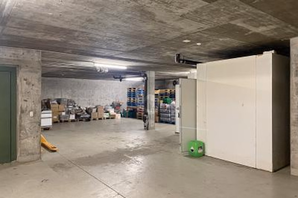 TANTO SPAZIO, IN POSIZIONE CENTRALE, 4414 Füllinsdorf, Basel-Landschaft, CH