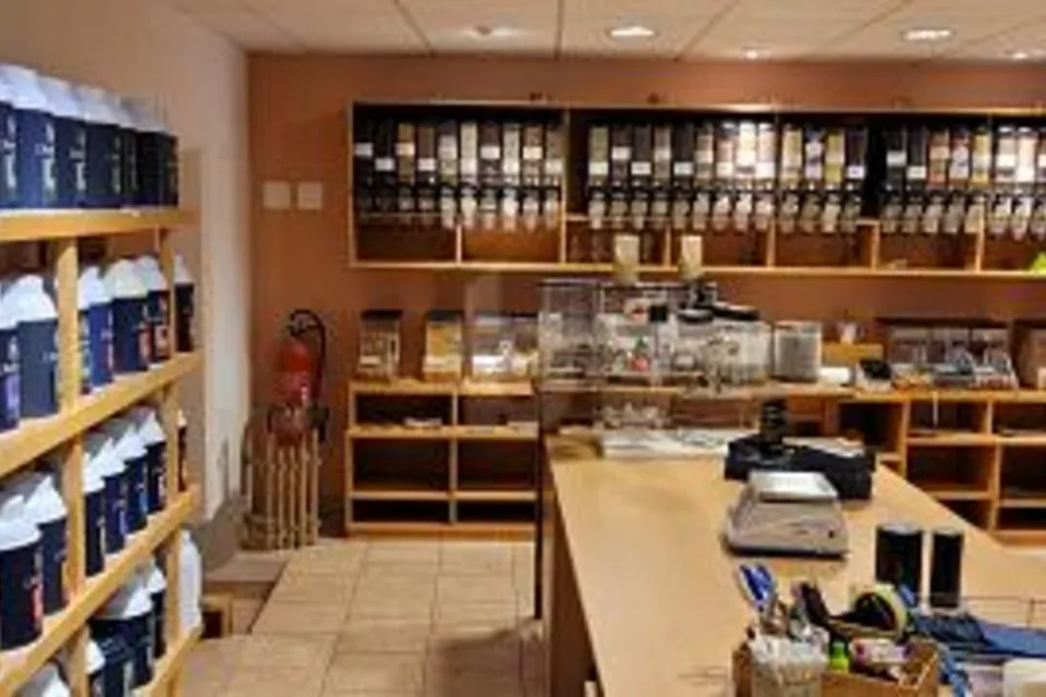 EPICERIA RISTRUTTURATA, MODERNA, SPAZIOSA, CENTRALE, 1610 Oron-la-Ville, Vaud, CH