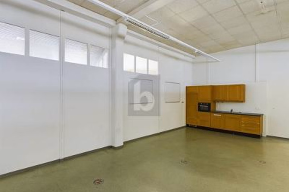 AMPIO A PREZZO ATTRATTIVO, 6460 Altdorf UR, Uri, CH