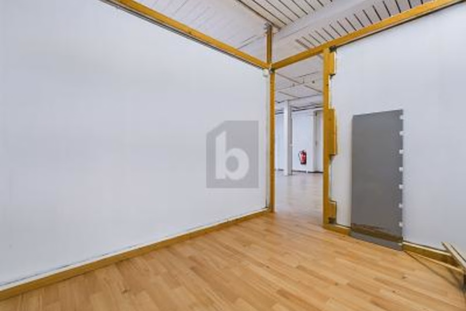CENTRALE CON DIVERSE POSSIBILITÀ DI UTILIZZO, 3422 Kirchberg BE, Bern, CH