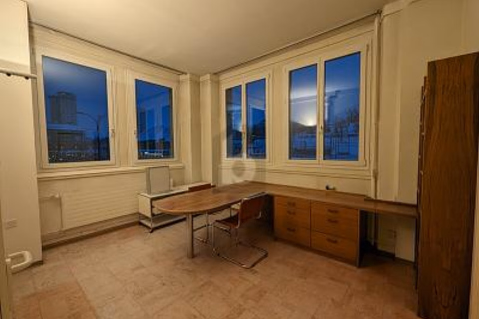 IN PIENO CENTRO CITTÀ, POSIZIONE IDEALE, 2300 La Chaux-de-Fonds, Neuchâtel, CH