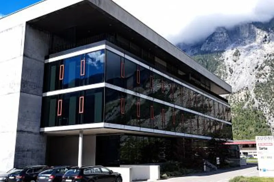 ESPACES MODERNES ET LUMINEUX, 7013 Domat/Ems, Grisons, CH