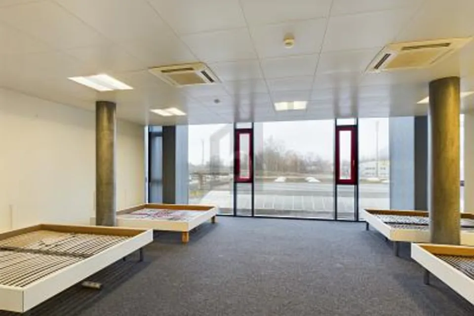 ESPACES MODERNES ET LUMINEUX, 7013 Domat/Ems, Grisons, CH