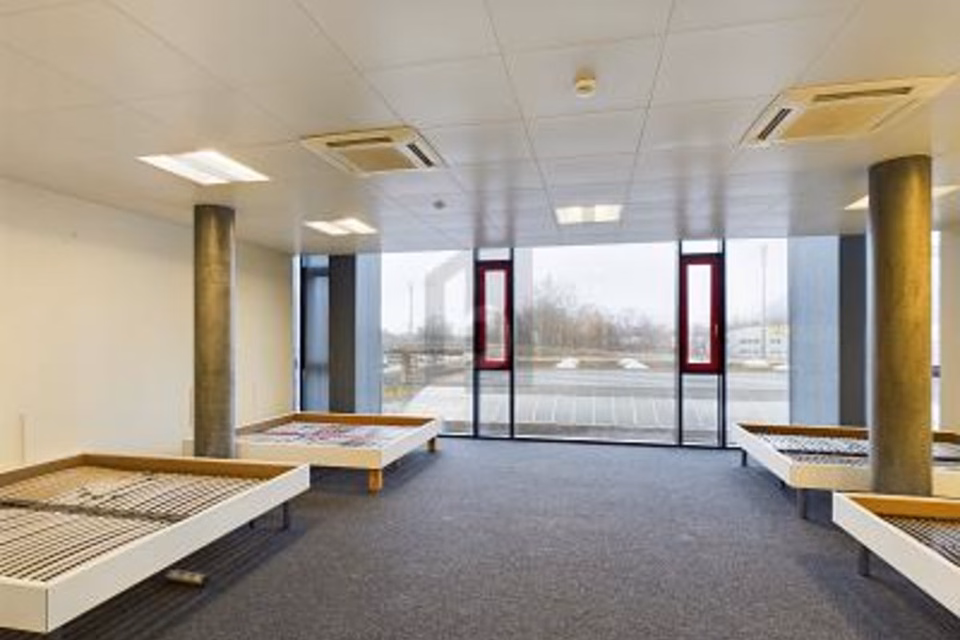 ESPACES MODERNES ET LUMINEUX, 7013 Domat/Ems, Grisons, CH