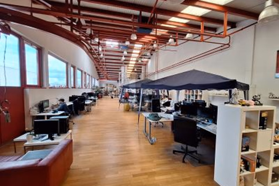 LOCALE COMMERCIALE DINAMICO, ZONA PROSPERA, 1219 Le Lignon, Geneva, CH