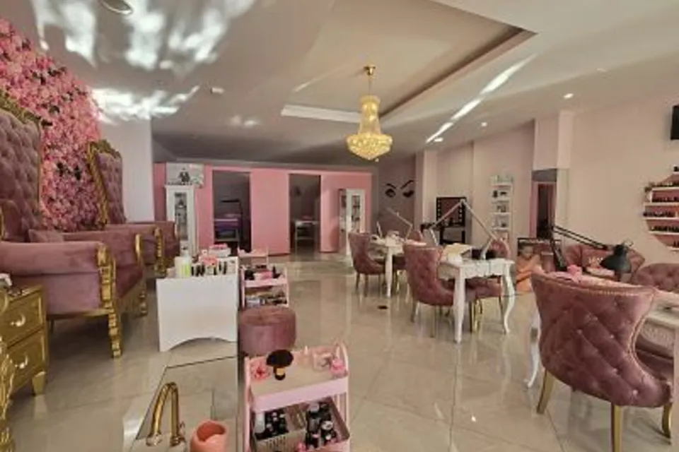 Well-established business in central location with lake view, 6900 Lugano, Ticino, CH