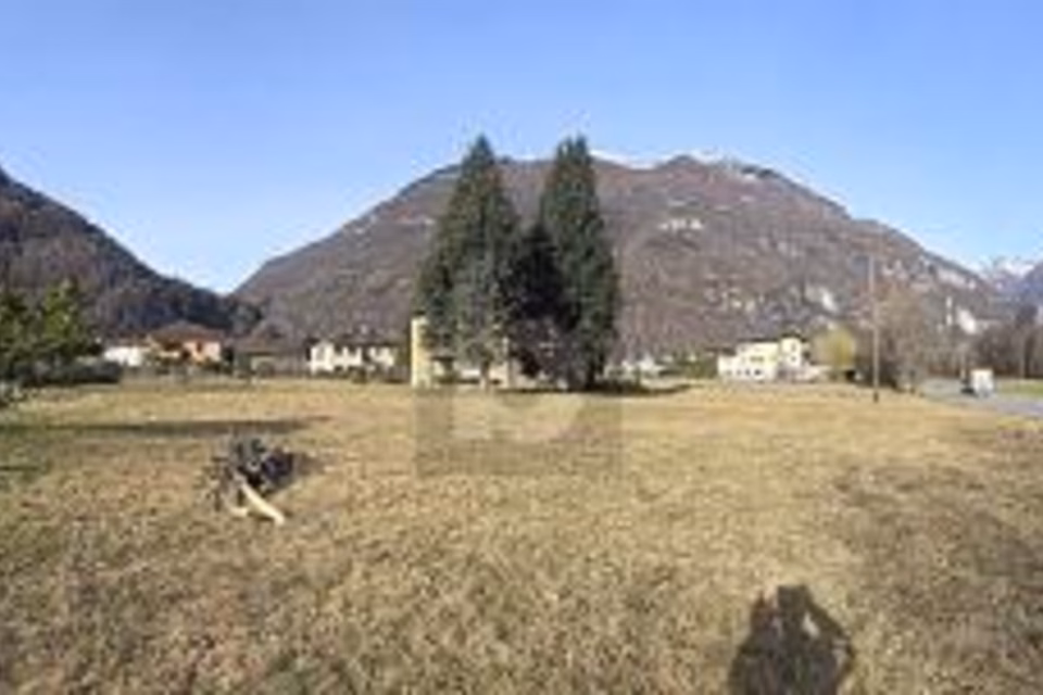 SPACIEUX ET ENSOLEILLÉ EN POSITION CALME, 6675 Cevio, Ticino, CH