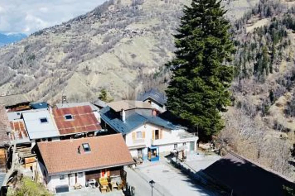 AVEC GRANDE SALLE, FORT POTENTIEL, PETIT PARADIS, 1996 Saclentse, Valais/Wallis, CH
