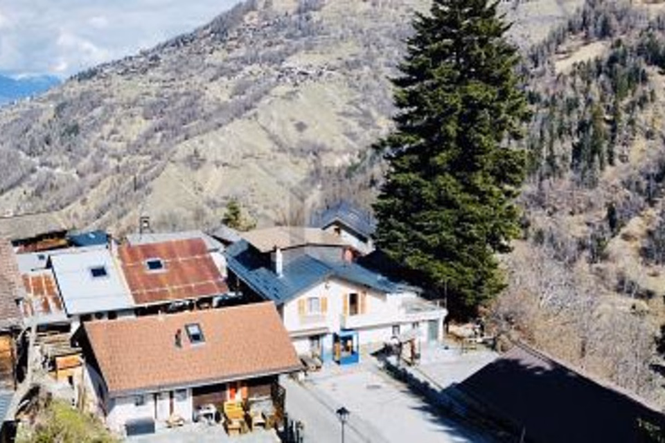 AVEC GRANDE SALLE, FORT POTENTIEL, PETIT PARADIS, 1996 Saclentse, Valais/Wallis, CH