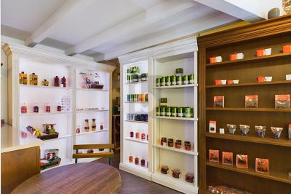 MAGNIFIQUE ET QUALITATIF, 1005 Lausanne, Vaud, CH