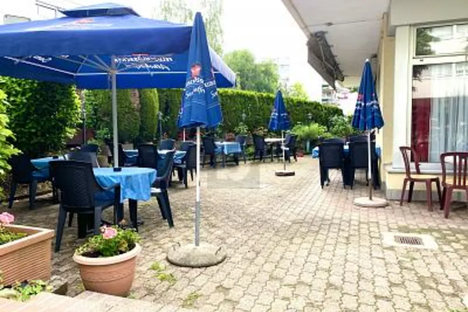 ERFOLGREICHES RESTAURANT MIT TERRASSE UND BAR, 1066 Epalinges, Vaud, CH