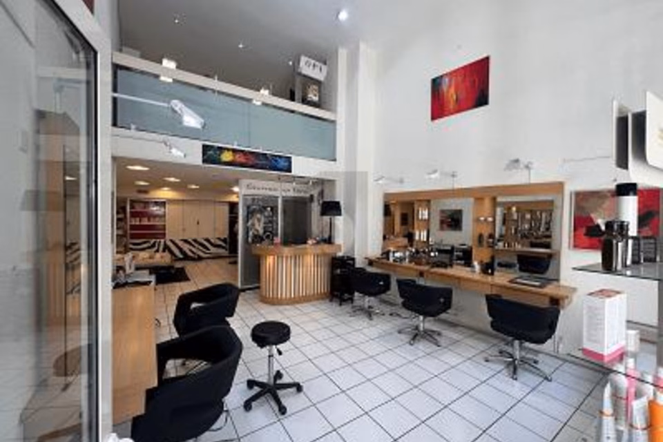 SALON DE COIFFURE EN VIEILLE VILLE, 1204 Genève, Geneva, CH