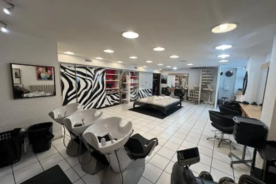SALON DE COIFFURE EN VIEILLE VILLE, 1204 Genève, Geneva, CH