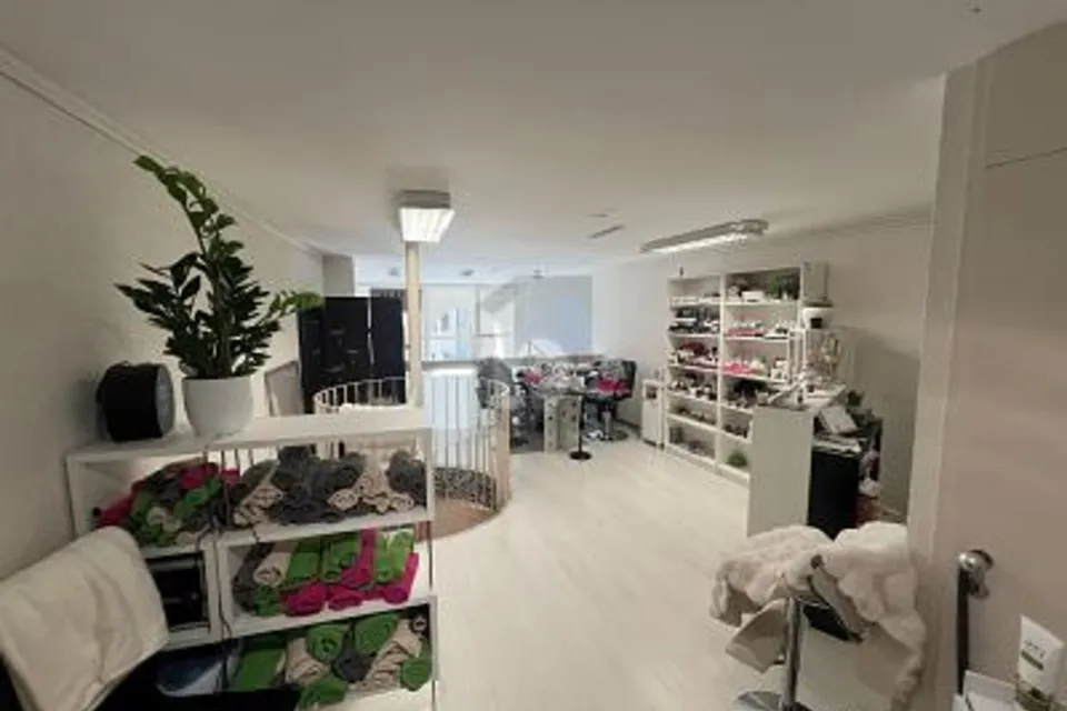 SALON DE COIFFURE EN VIEILLE VILLE, 1204 Genève, Geneva, CH