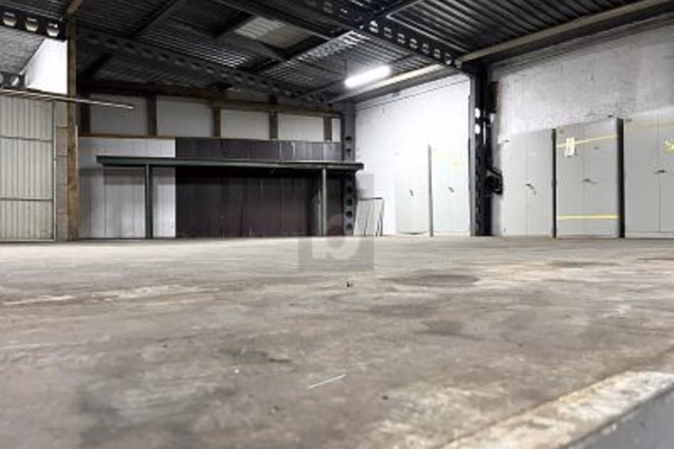 AUTOFFICINA IN AFFITTO, 5275 Etzgen, Aargau, CH