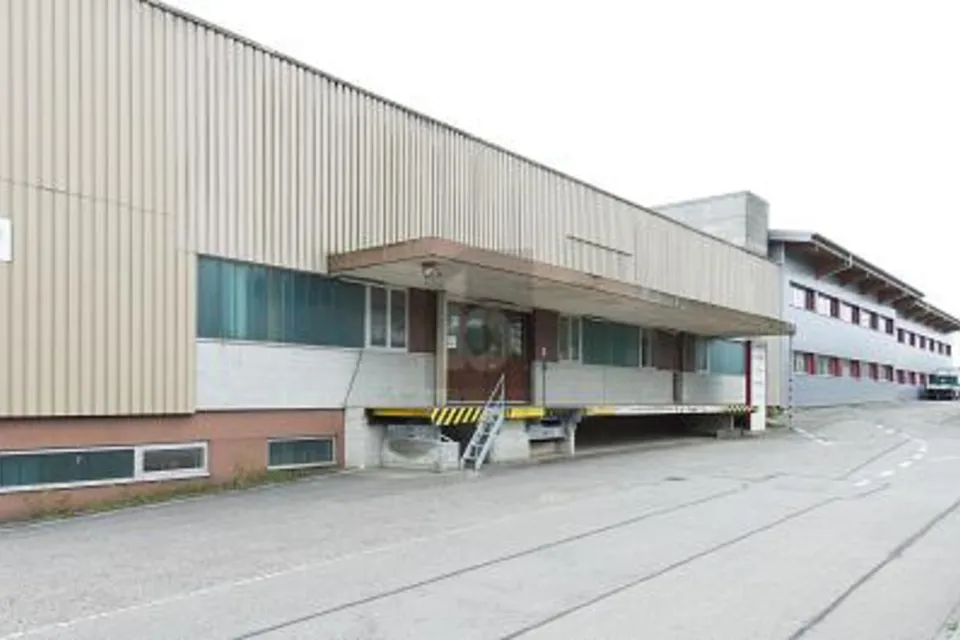 Magazzino a scaffalature alte — altezza interna 6,5 m, 4538 Oberbipp, Bern, CH