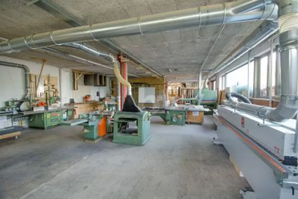 Workshop with direct access and freight ramp, 4538 Oberbipp, Bern, CH