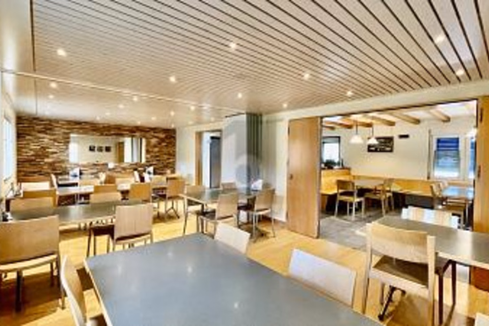 Local traditionnel rénové avec 25 places de parking, 6126 Daiwil, Lucerne, CH