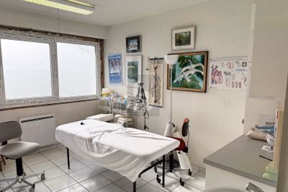 AMPIO STUDIO MEDICO!, 1566 Les Friques, Fribourg, CH