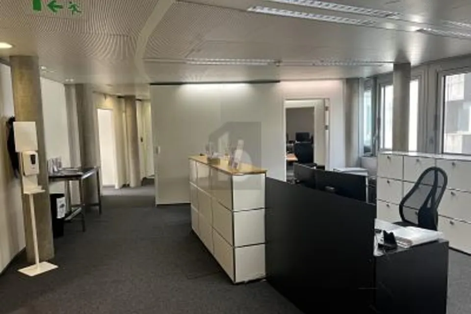 UFFICI LUMINOSI SU PLACE CHAUDERON !, 1003 Lausanne, Vaud, CH
