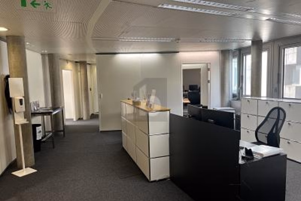 UFFICI LUMINOSI SU PLACE CHAUDERON !, 1003 Lausanne, Vaud, CH