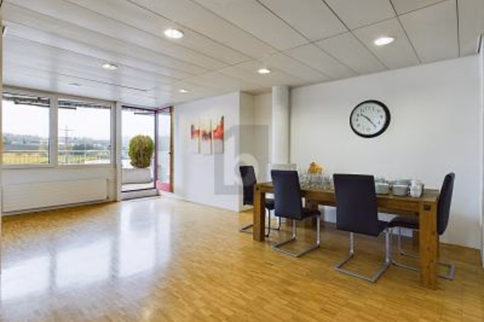 RAPPRESENTATIVO / EFFICACE SULL'AUTOSTRADA A1, 3322 Urtenen-Schönbühl, Bern, CH