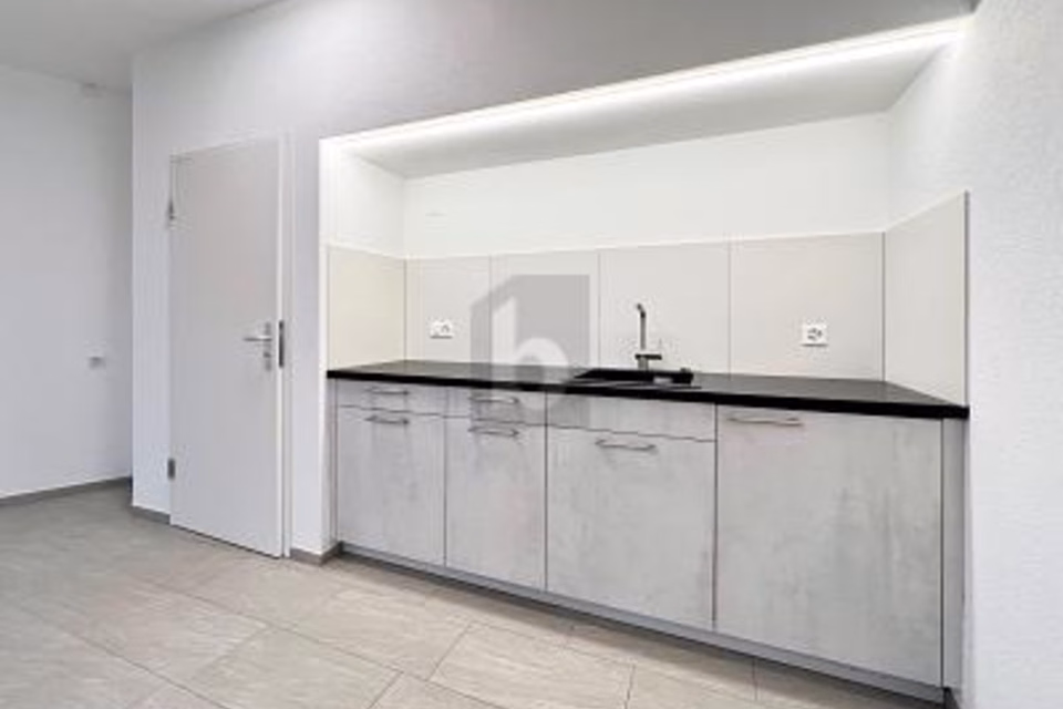 UFFICIO UNICO IN POSIZIONE CENTRALE, 9470 Buchs SG, St. Gallen, CH