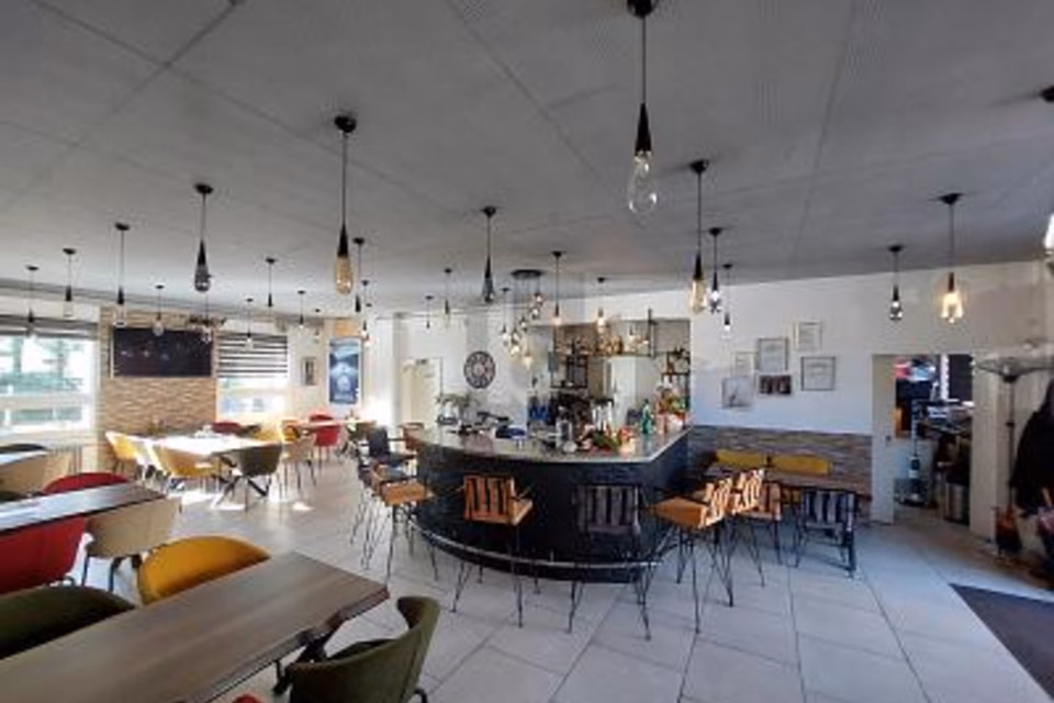 Rénové avec style et doté d'une terrasse — emplacement central !, 6460 Altdorf UR, Uri, CH