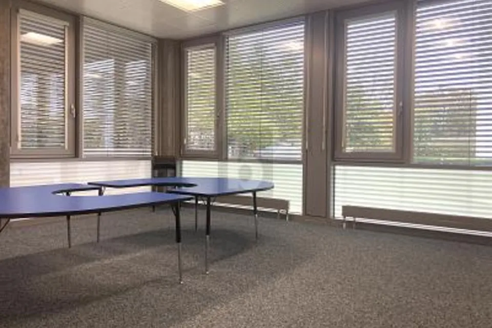 UFFICIO IDEALE PER AZIENDE, SCUOLE O STUDI, 1260 Nyon, Vaud, CH