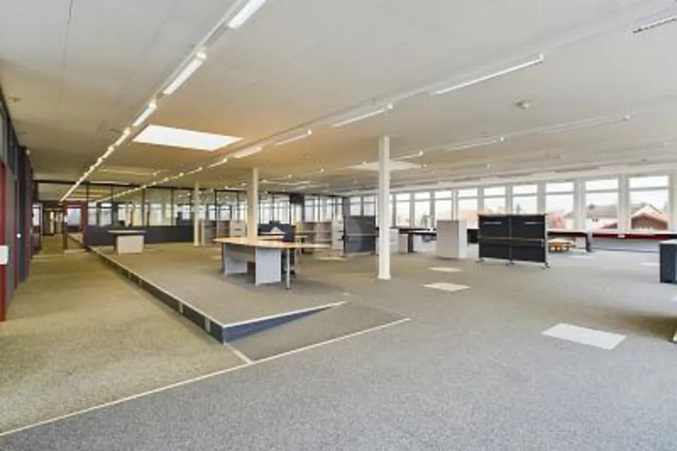 SPAZIOSO E CENTRALE, 4528 Zuchwil, Solothurn, CH