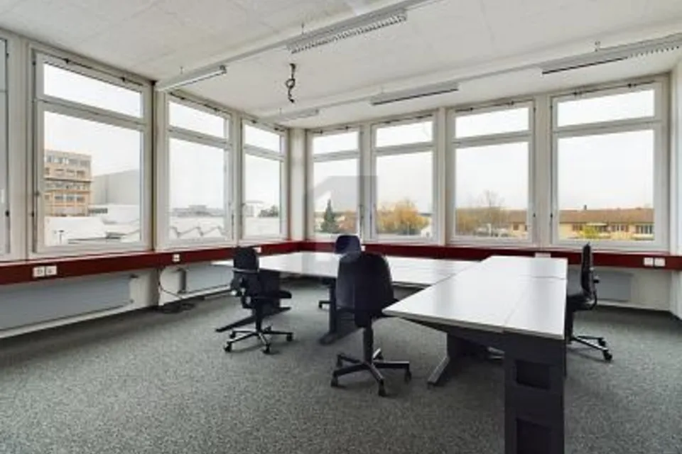SPAZIOSO E CENTRALE, 4528 Zuchwil, Solothurn, CH