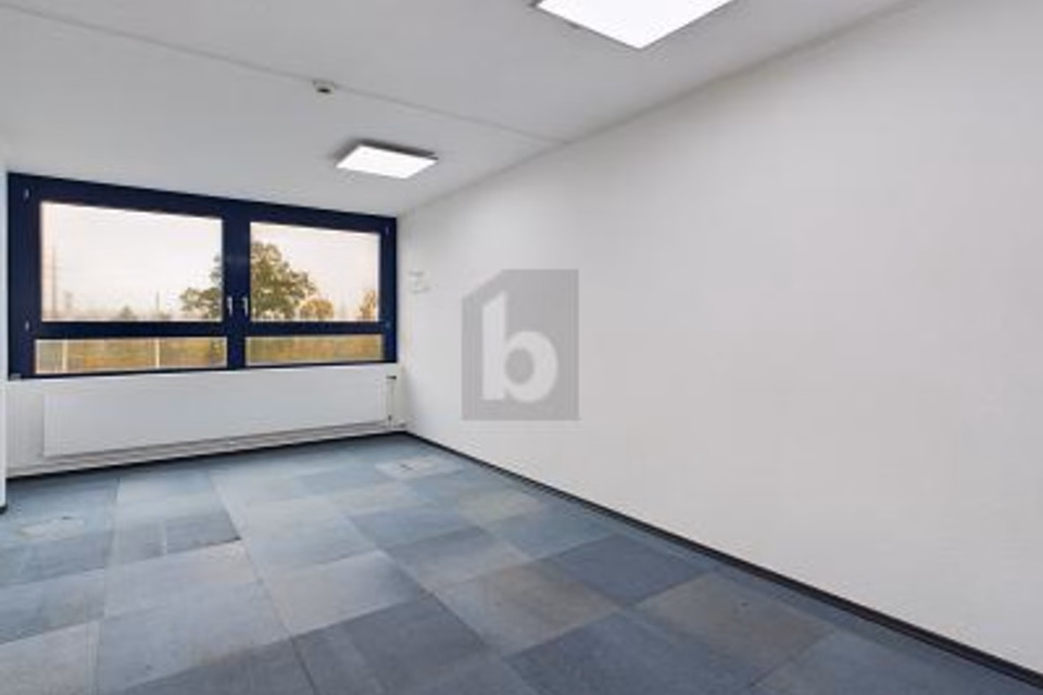 DU BUREAU INDIVIDUEL AU GRAND OPEN SPACE (200/400/800 M2), 4528 Zuchwil, Solothurn, CH