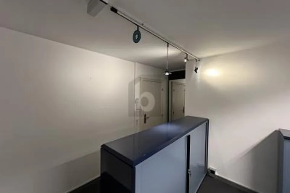 In centro, arredato e pronto all'uso, 2502 Biel/Bienne, Bern, CH