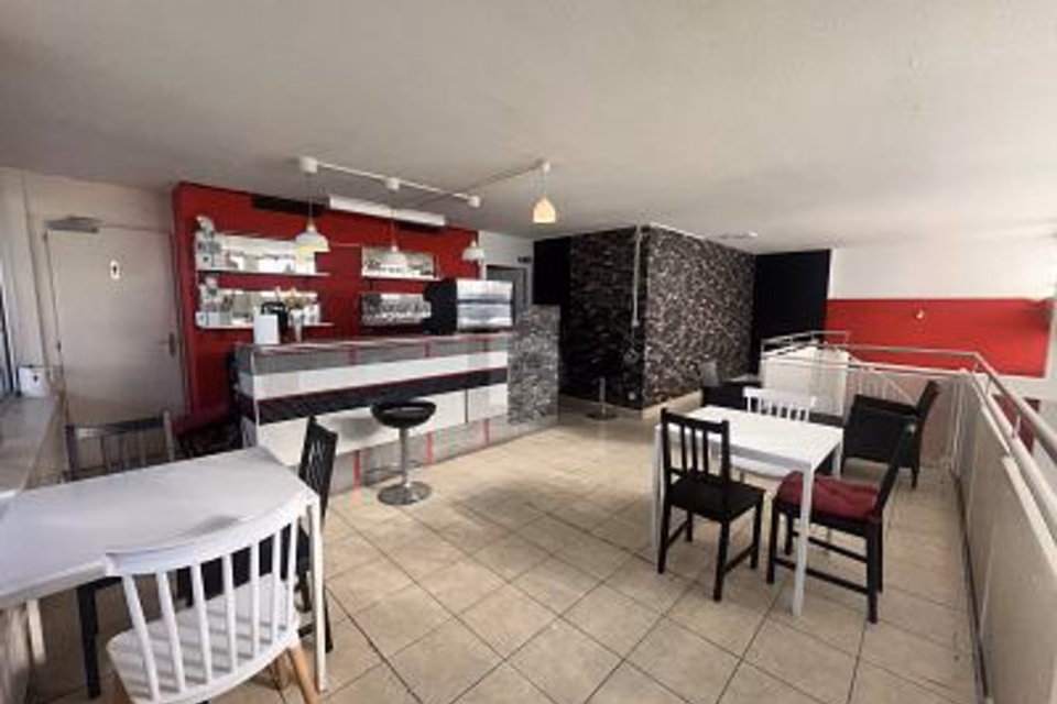 CHARMANT ET CENTRAL AVEC UNE CLIENTÈLE D'HABITUÉS, 1004 Lausanne, Vaud, CH