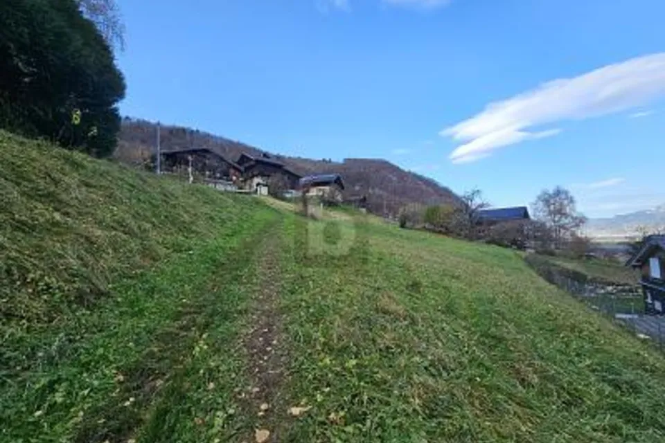 TRÈS ENSOLEILLÉ AVEC VUE SUR LES MONTAGNES, 1895 Vionnaz, Valais/Wallis, CH