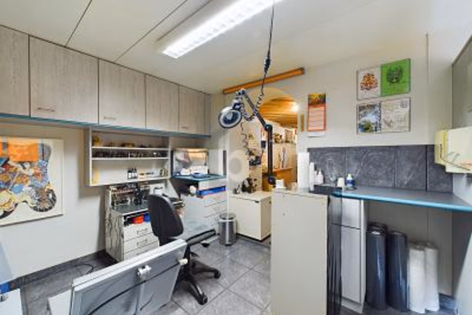 RENTABILITÉ ÉLEVÉE EN EMPLACEMENT CENTRAL, 2540 Grenchen, Solothurn, CH