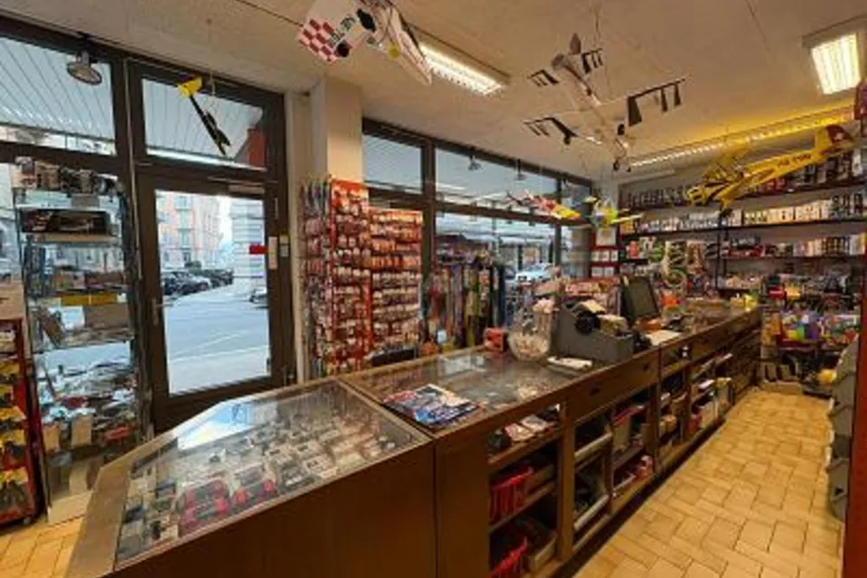 Retail unit in the centre of Eaux-Vives, 1207 Genève, Geneva, CH