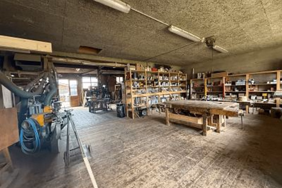 OFFICINA DI CARPENTERIA, LATTONERIA E FALEGNAMERIA, 2126 Les Verrières, Neuchâtel, CH
