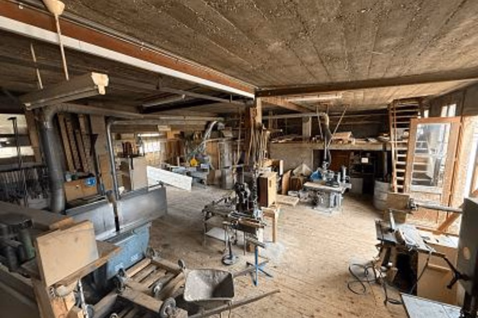 OFFICINA DI CARPENTERIA, LATTONERIA E FALEGNAMERIA, 2126 Les Verrières, Neuchâtel, CH