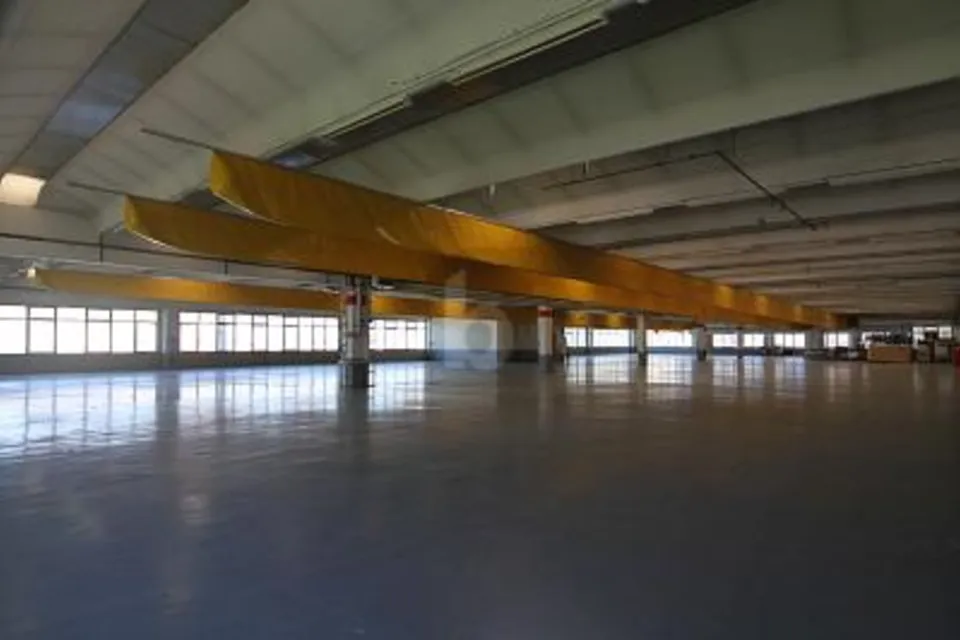 POUR USAGE INDUSTRIEL AVEC MONTE-CHARGE, 6855 Stabio, Ticino, CH