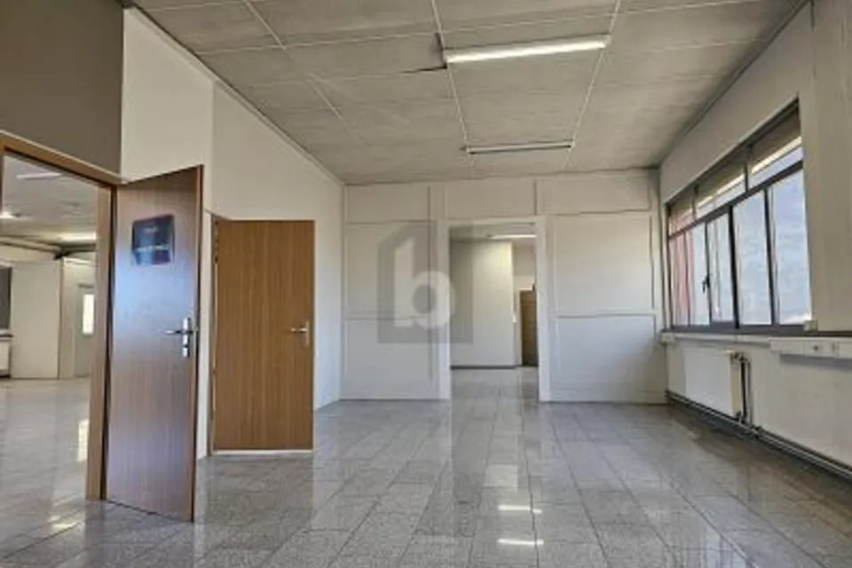 SPACIOUS AND FULL OF POTENTIAL, 1955 St-Pierre-de-Clages, Valais/Wallis, CH