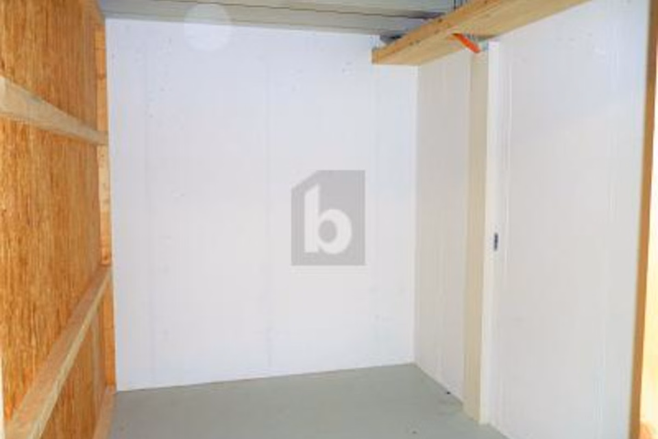 PICCOLO LOCALE DI STOCCAGGIO (263 A), 1142 Pampigny, Vaud, CH