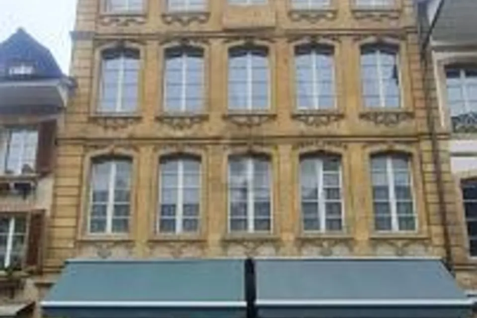 UFFICIO NEL CUORE DEL CENTRO STORICO DI MORAT, 3280 Murten, Fribourg, CH