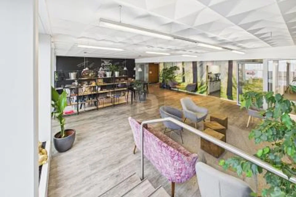 BIEN SITUÉ ET PRATIQUE (BUREAU 4.26), 4900 Langenthal, Bern, CH