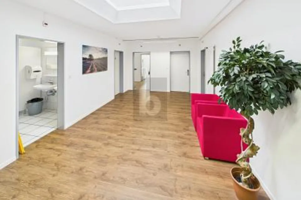 BUREAU MODERNE EN EMPLACEMENT CENTRAL 3.01, 4900 Langenthal, Bern, CH