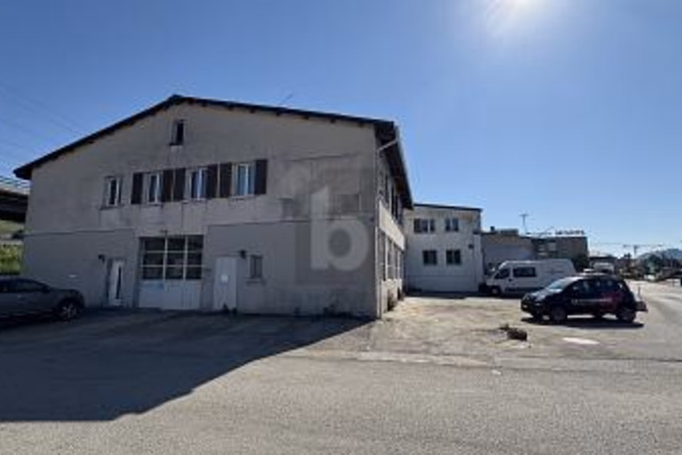 ENSEMBLE DE 2 BÂTIMENTS, 2525 Le Landeron, Neuchâtel, CH